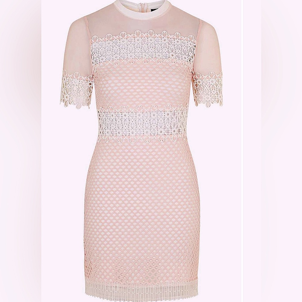 Sheer mesh and geometric lace, short-sleeve.